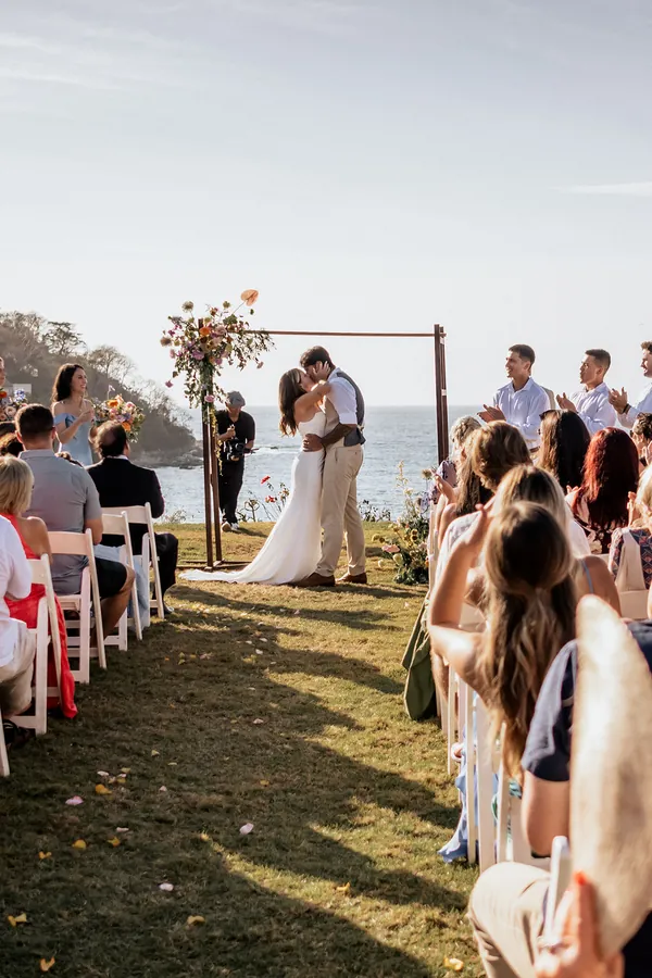 Boda en la playa en Don Pedro's Palapa, Sayulita, Nayarit, México