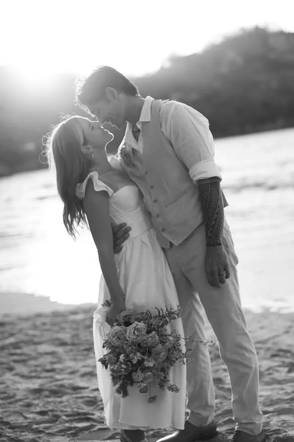 Boda en la playa en Don Pedro's Palapa, Sayulita, Nayarit, México