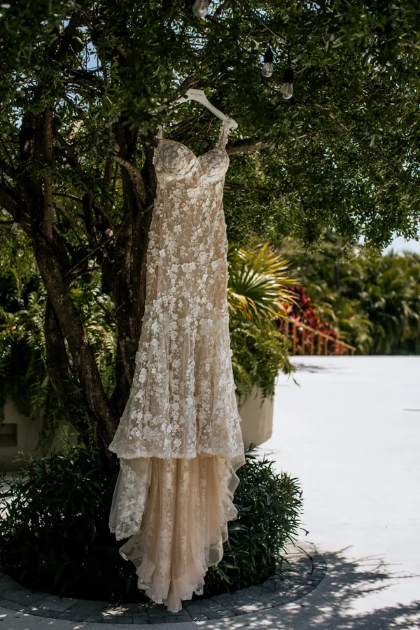 Luxurious Wedding dress Galia Lahav Punta Mita Mexico