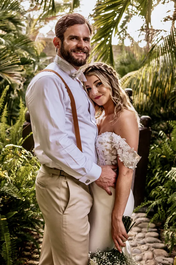 Beachfront wedding at Flor de Playa in Sayulita, Nayarit, Mexico