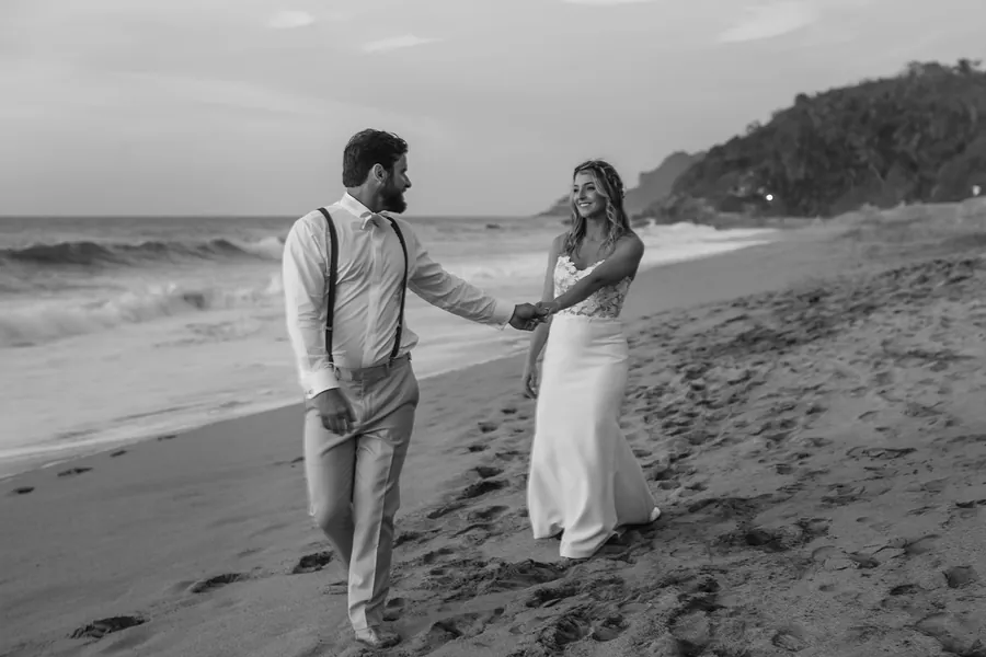 Boda frente al mar en Flor de Playa, Sayulita, Nayarit, México