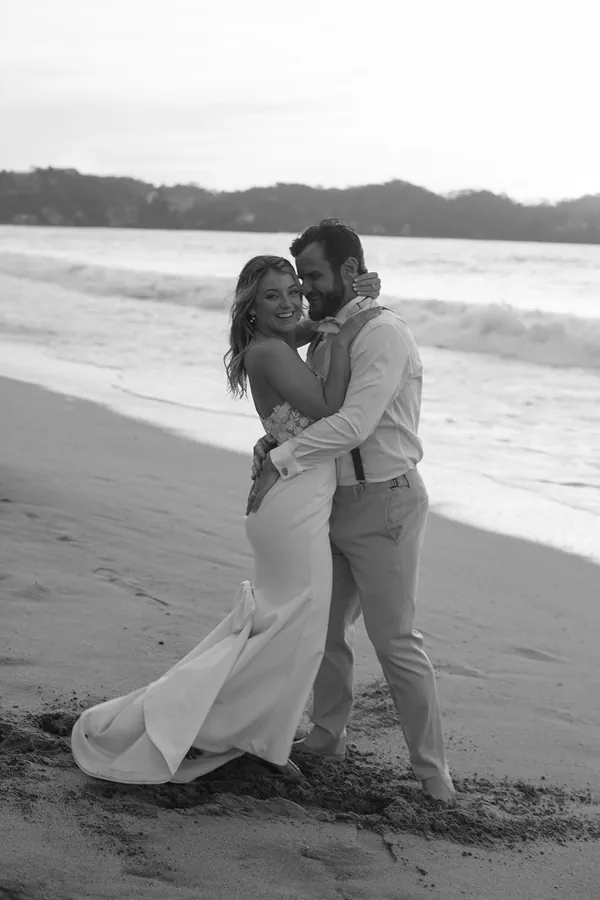 Boda frente al mar en Flor de Playa, Sayulita, Nayarit, México