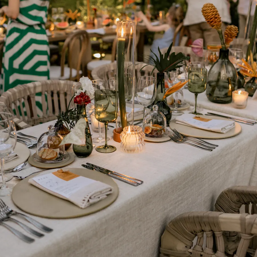Elegant wedding tablescape at Papelillo in Punta Mita, Mexico